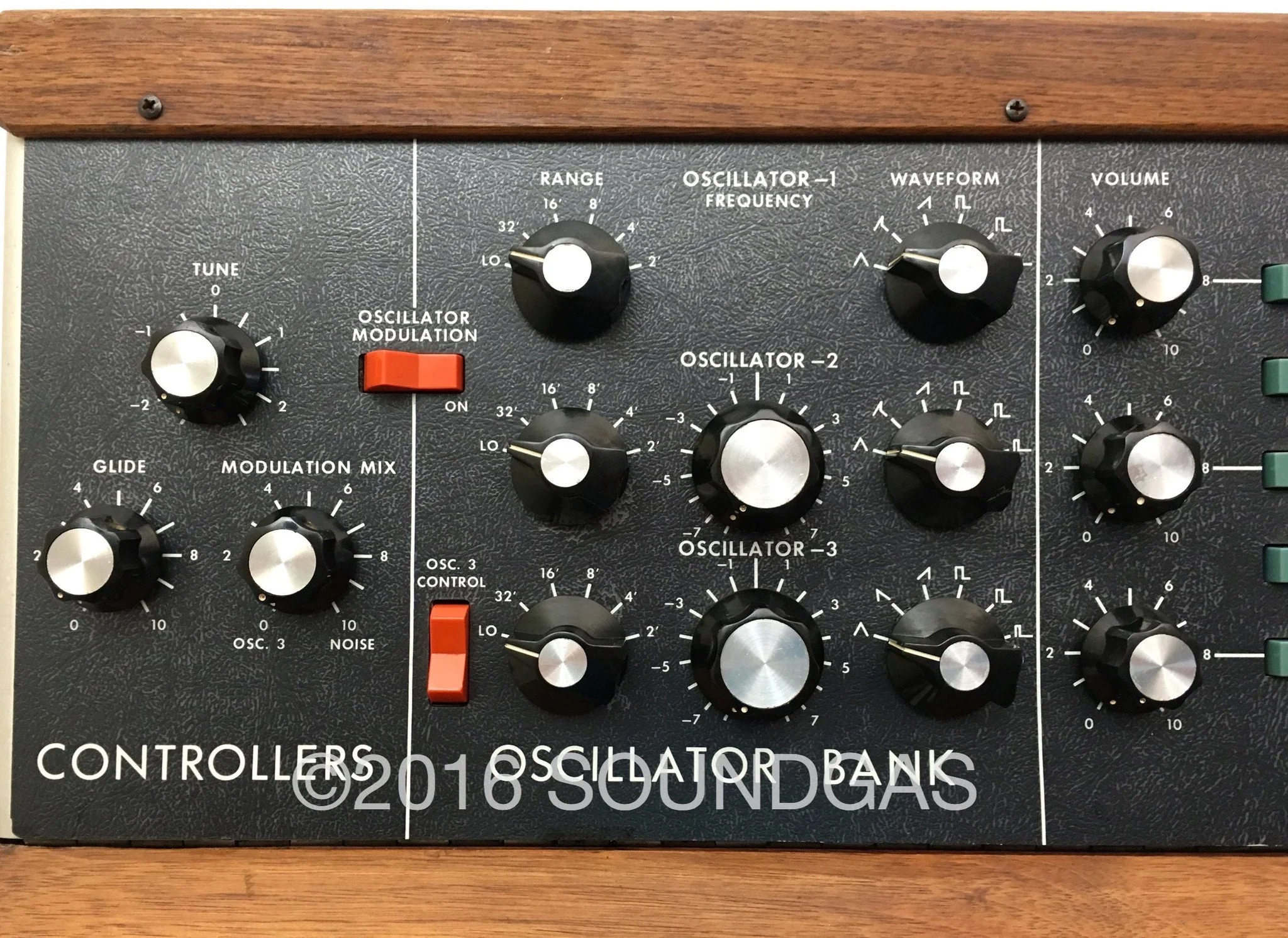 MOOG 1972 MINIMOOG MODEL D - Image 4