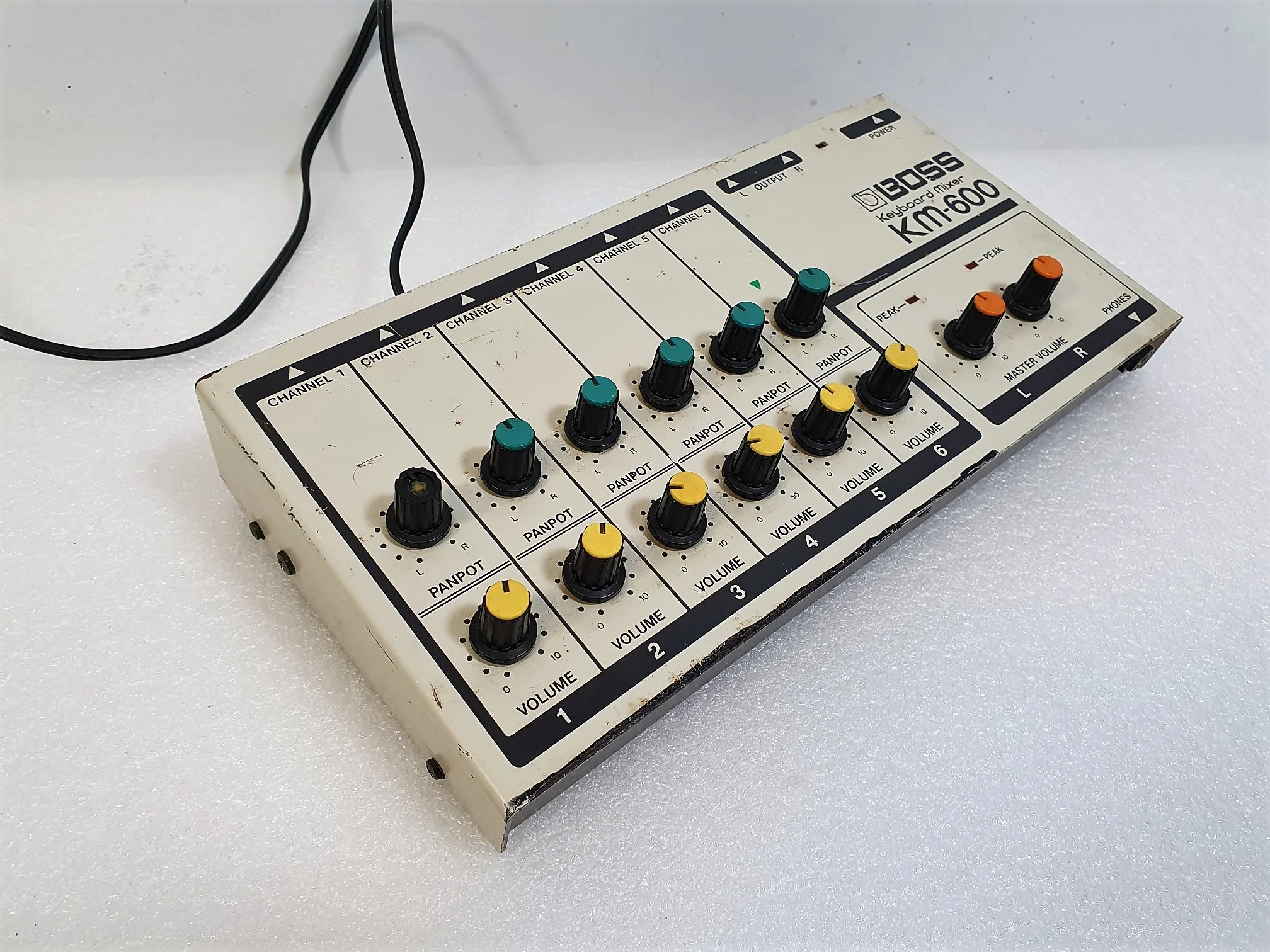 Boss KM-600 Keyboard Mixer - Image 2
