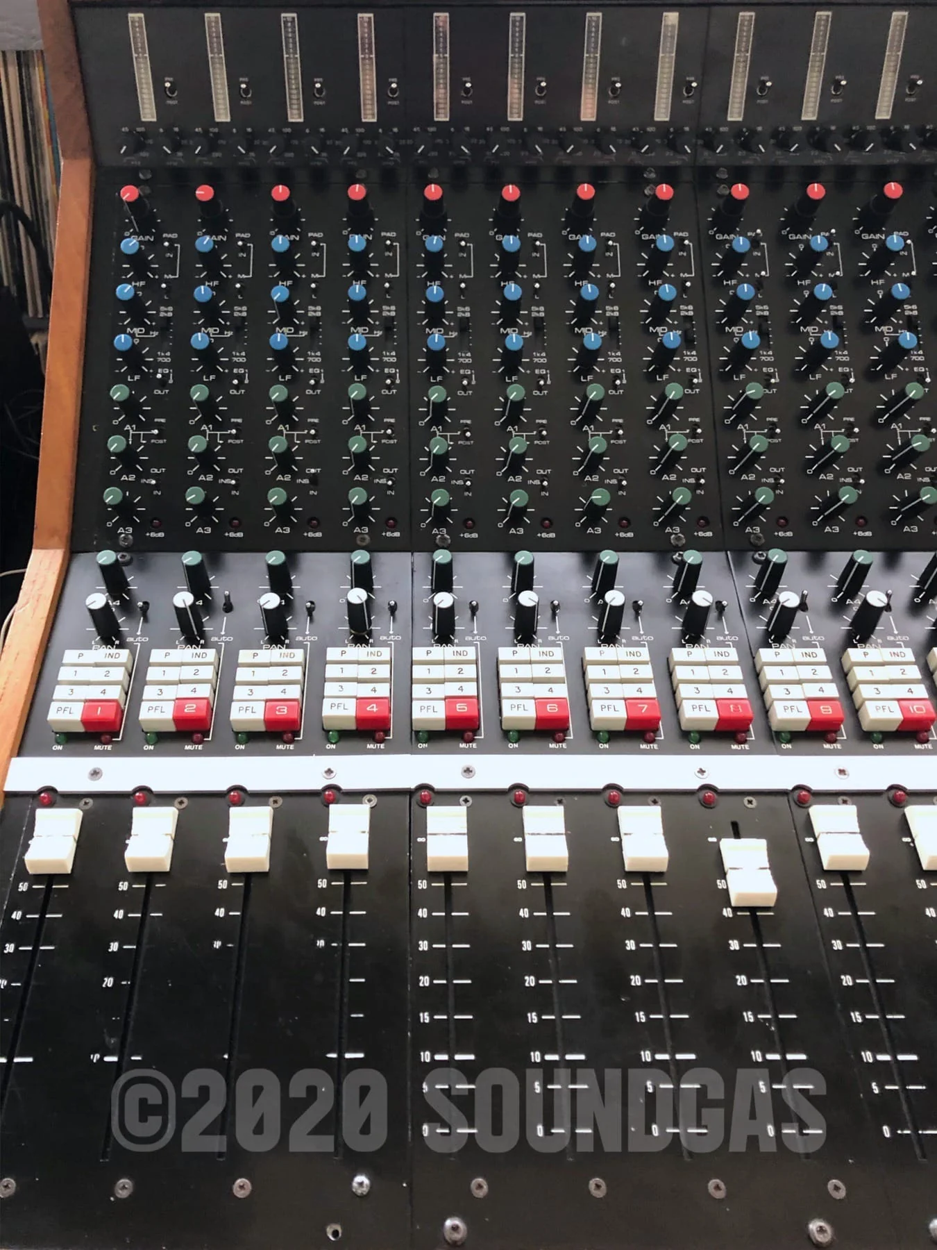 Chilton QM3 - 24-8-2 Mixing console - ex-BBC - Image 2