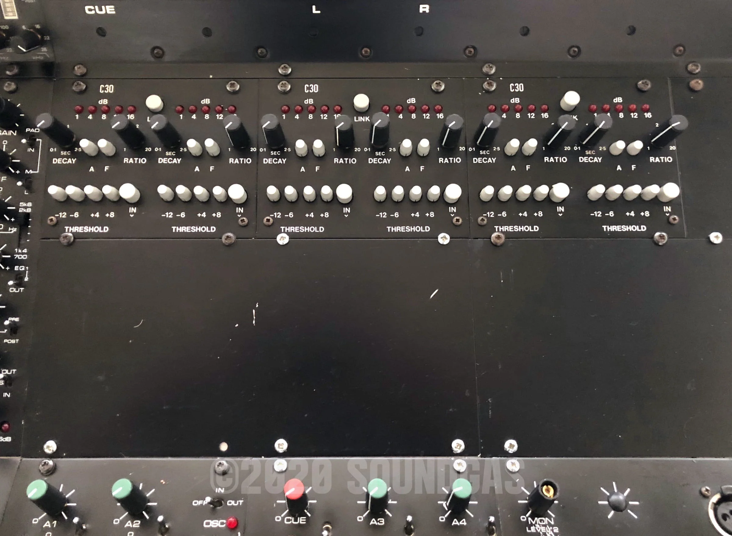 Chilton QM3 - 24-8-2 Mixing console - ex-BBC - Image 5