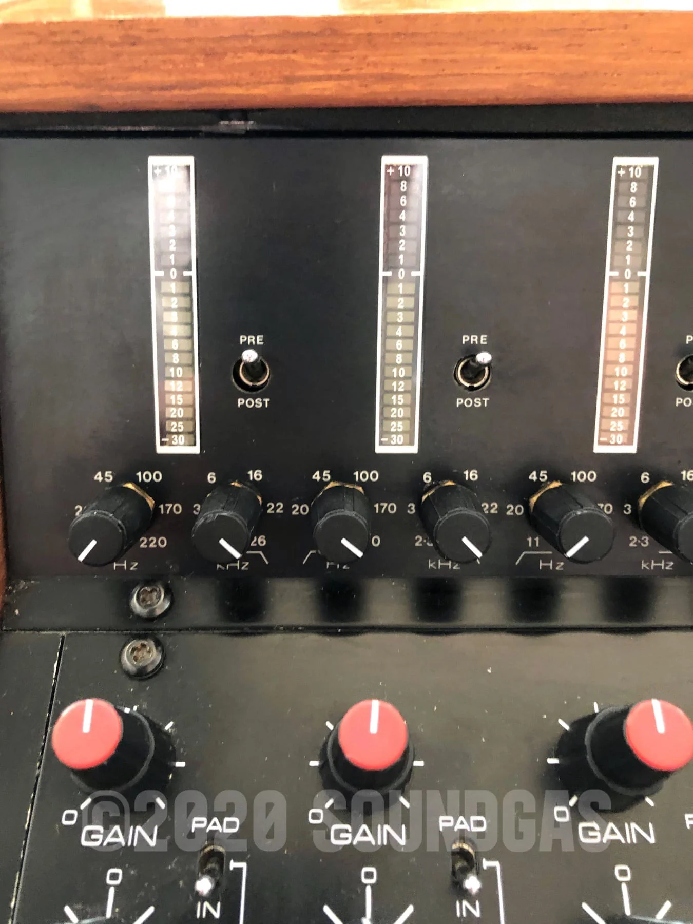 Chilton QM3 - 24-8-2 Mixing console - ex-BBC - Image 9