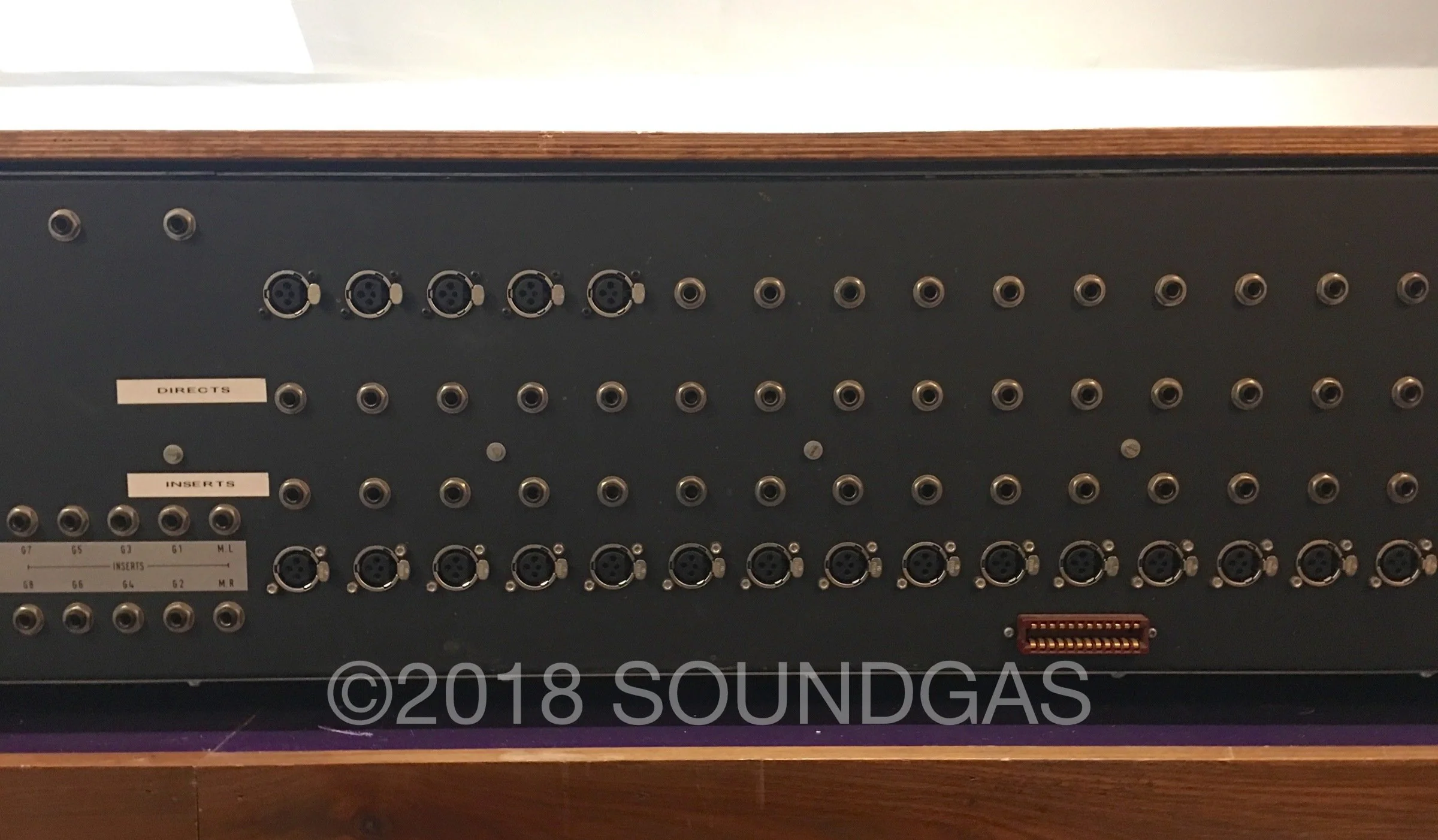 Chilton QM3 - 24-8-2 Mixing console - ex-BBC - Image 9