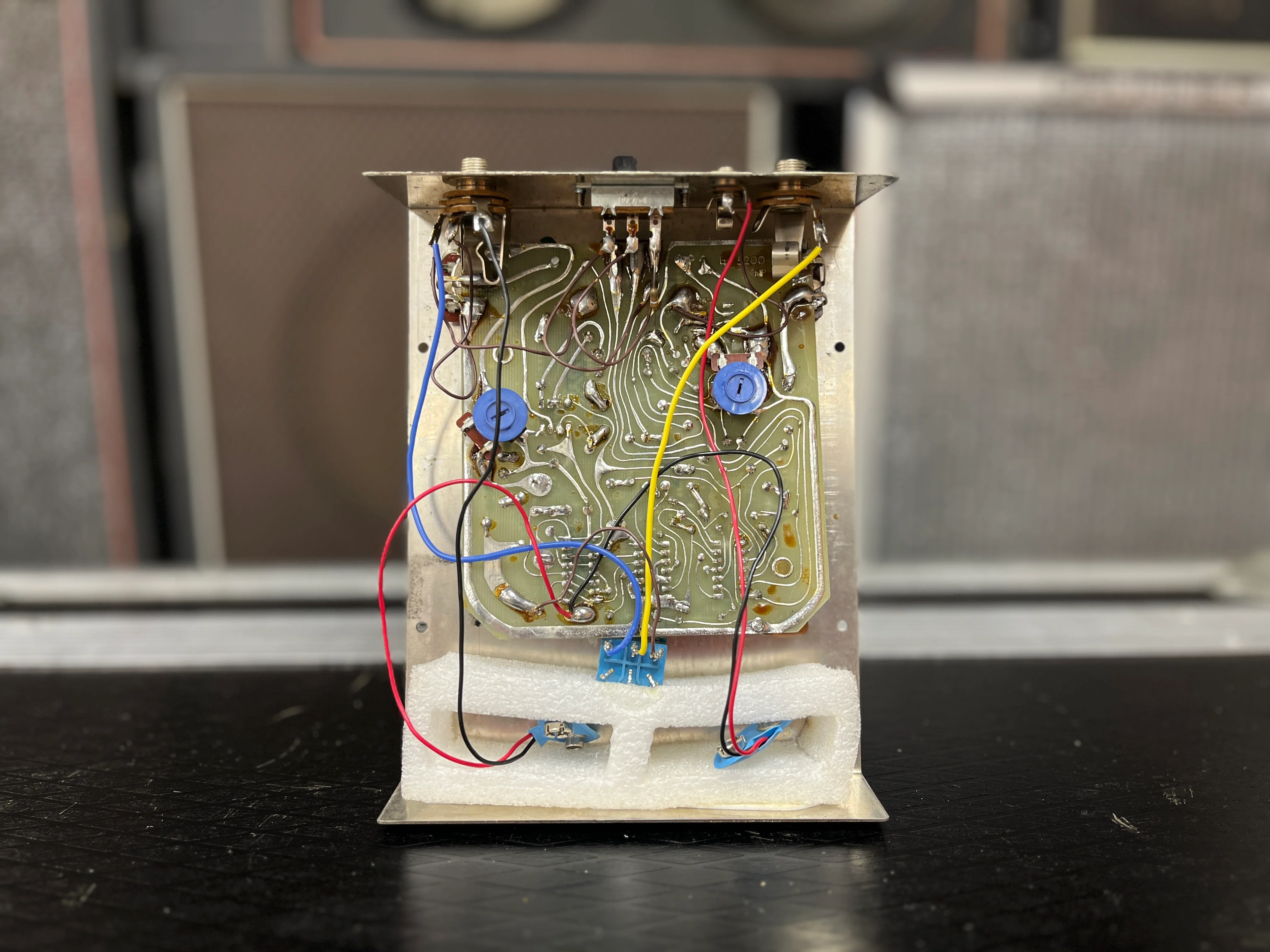 Electro-Harmonix 18v Electric Mistress v1 - Image 4