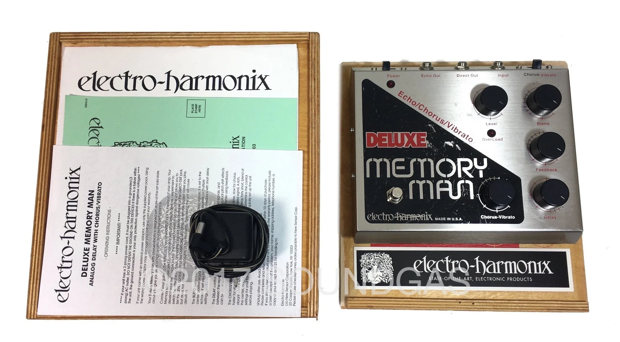 Electro-Harmonix Deluxe Memory Man (Boxed) - Image 3