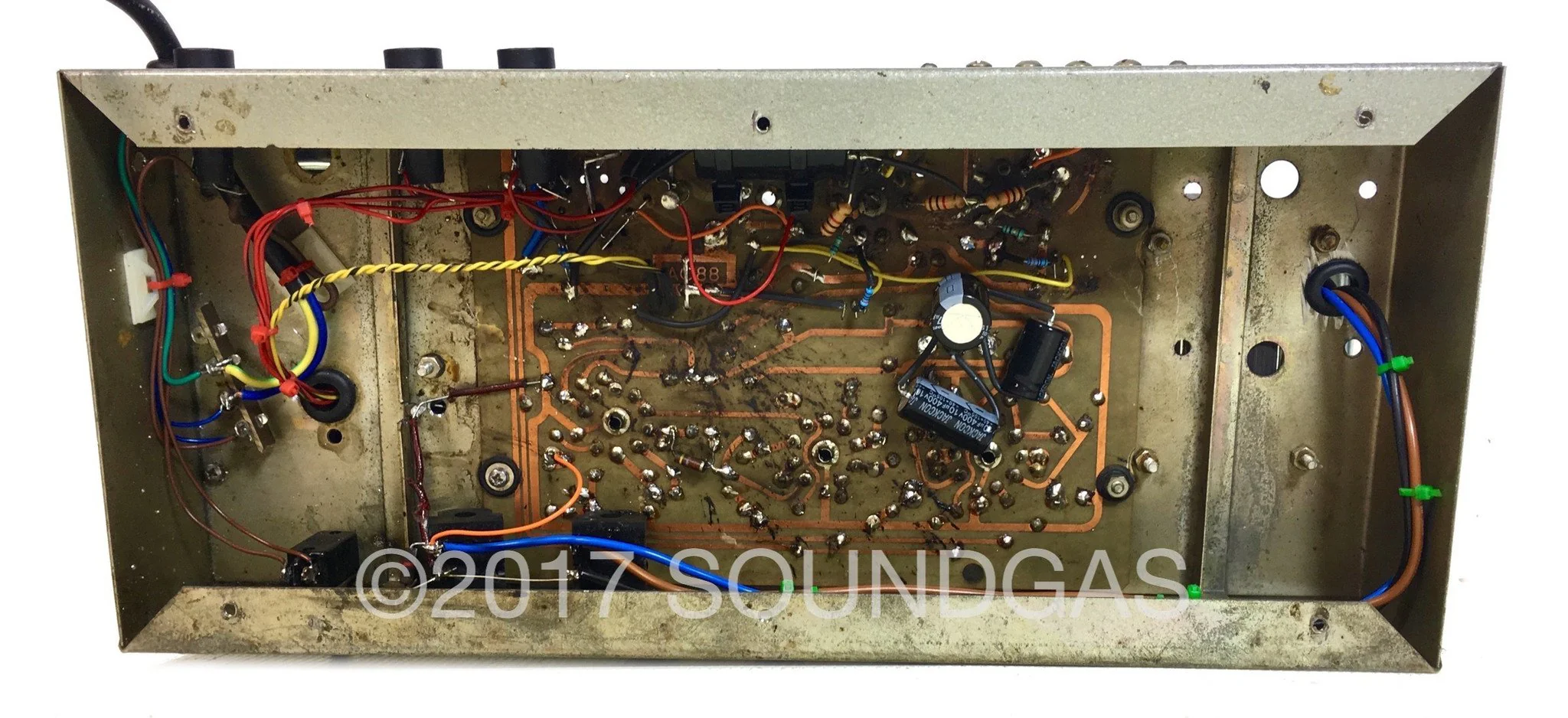 Elpico AC88 (Sound City Super 20) PA Amp - Image 10