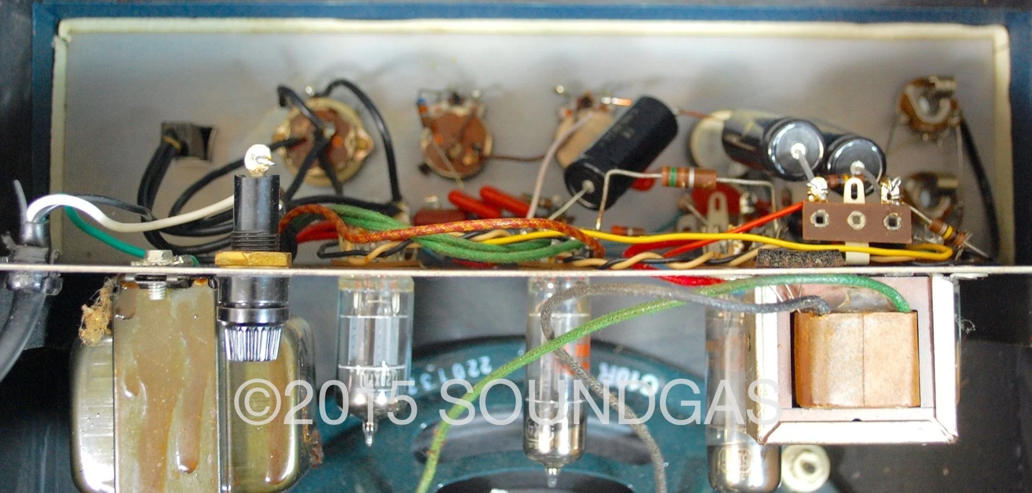 EPIPHONE 101 - Image 9