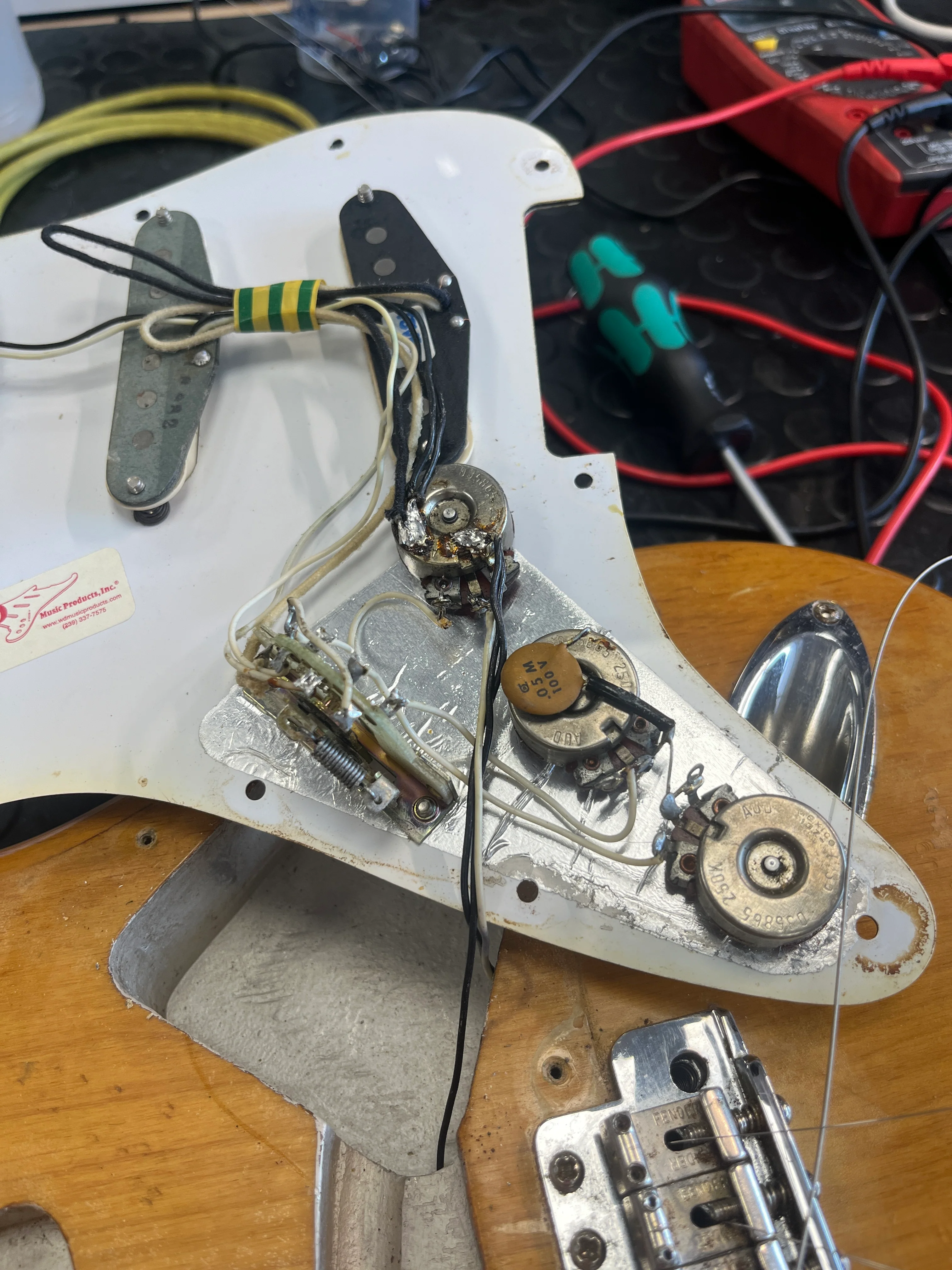 Fender Stratocaster 1972 - SN353626 - Image 11