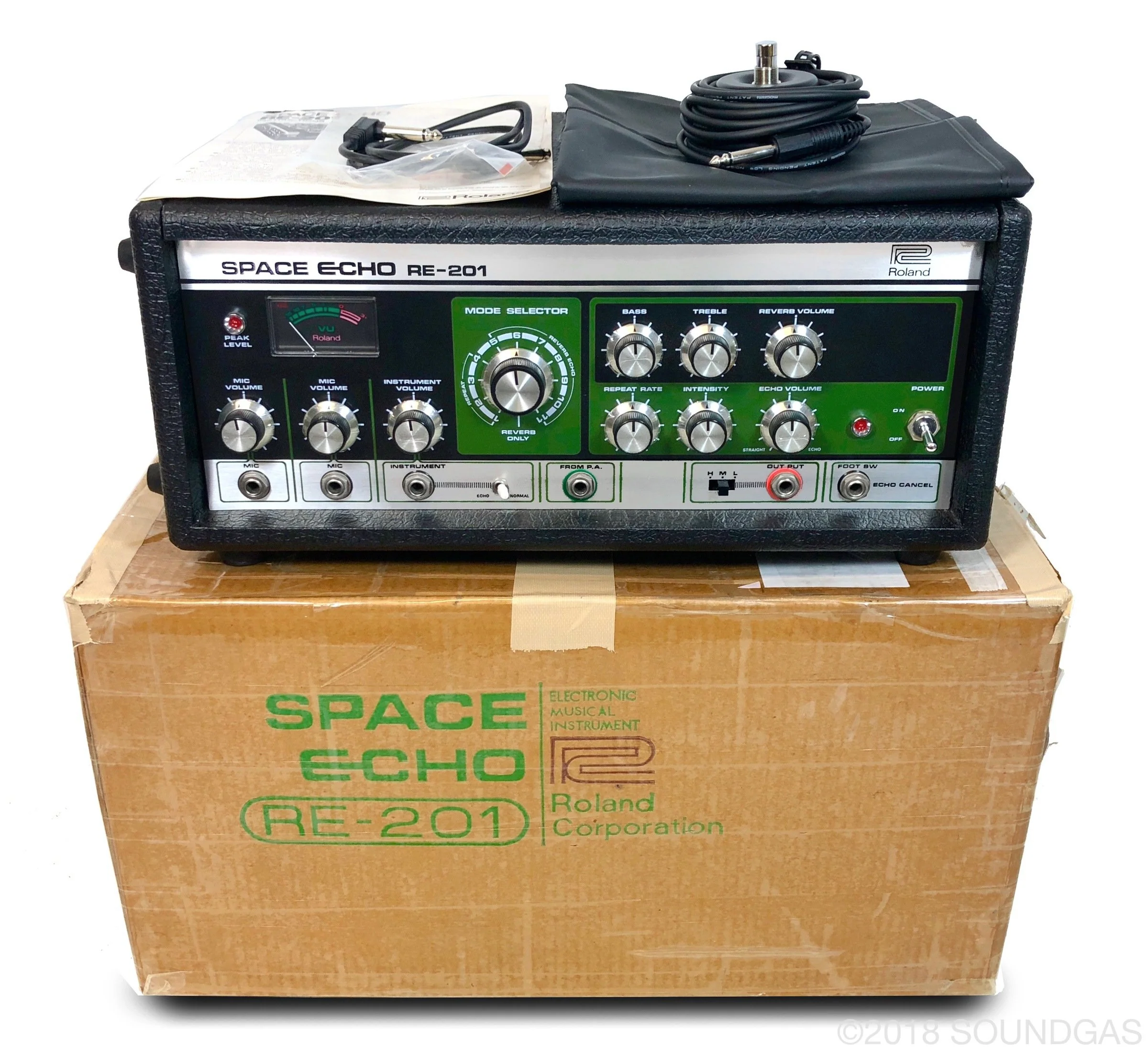 Roland RE-201 Space Echo 117v - Mint, Boxed, All Accessories - Image 17