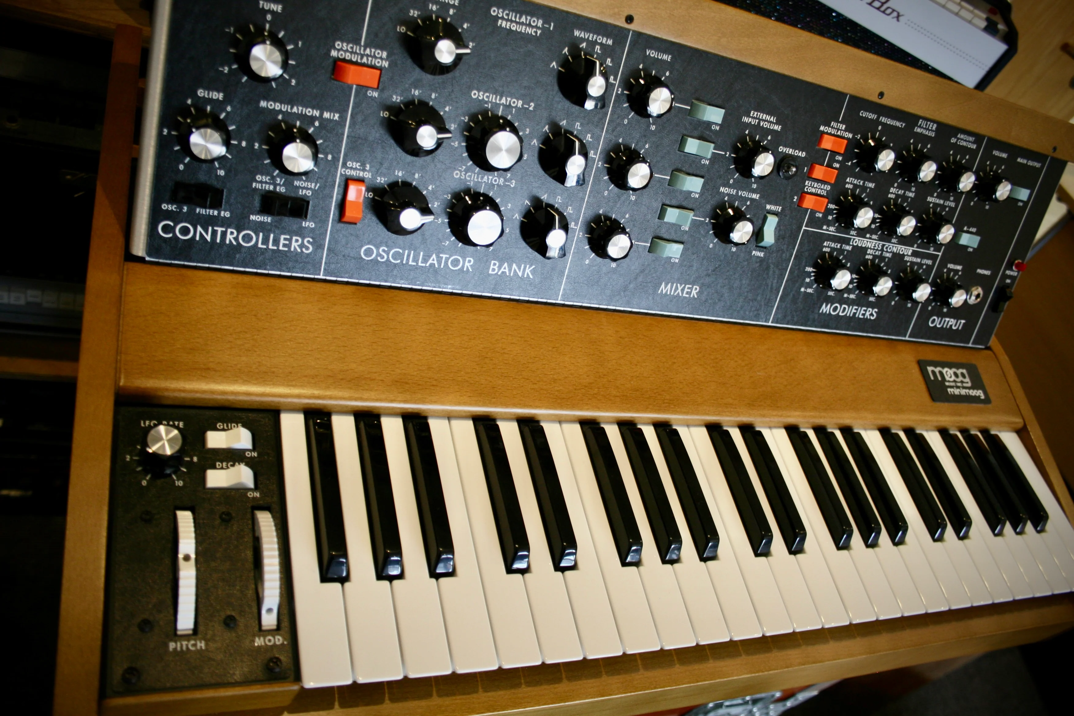 Moog MiniMoog Model D 2016 - Image 12