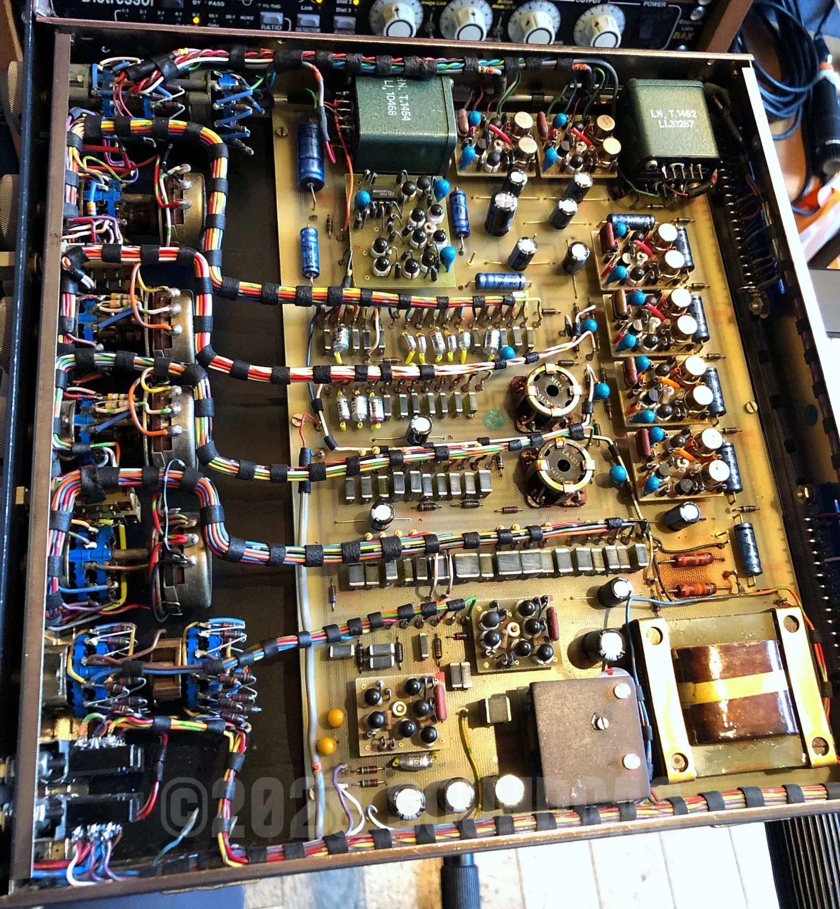 Neve 1095 8 Channel Rack - Image 3