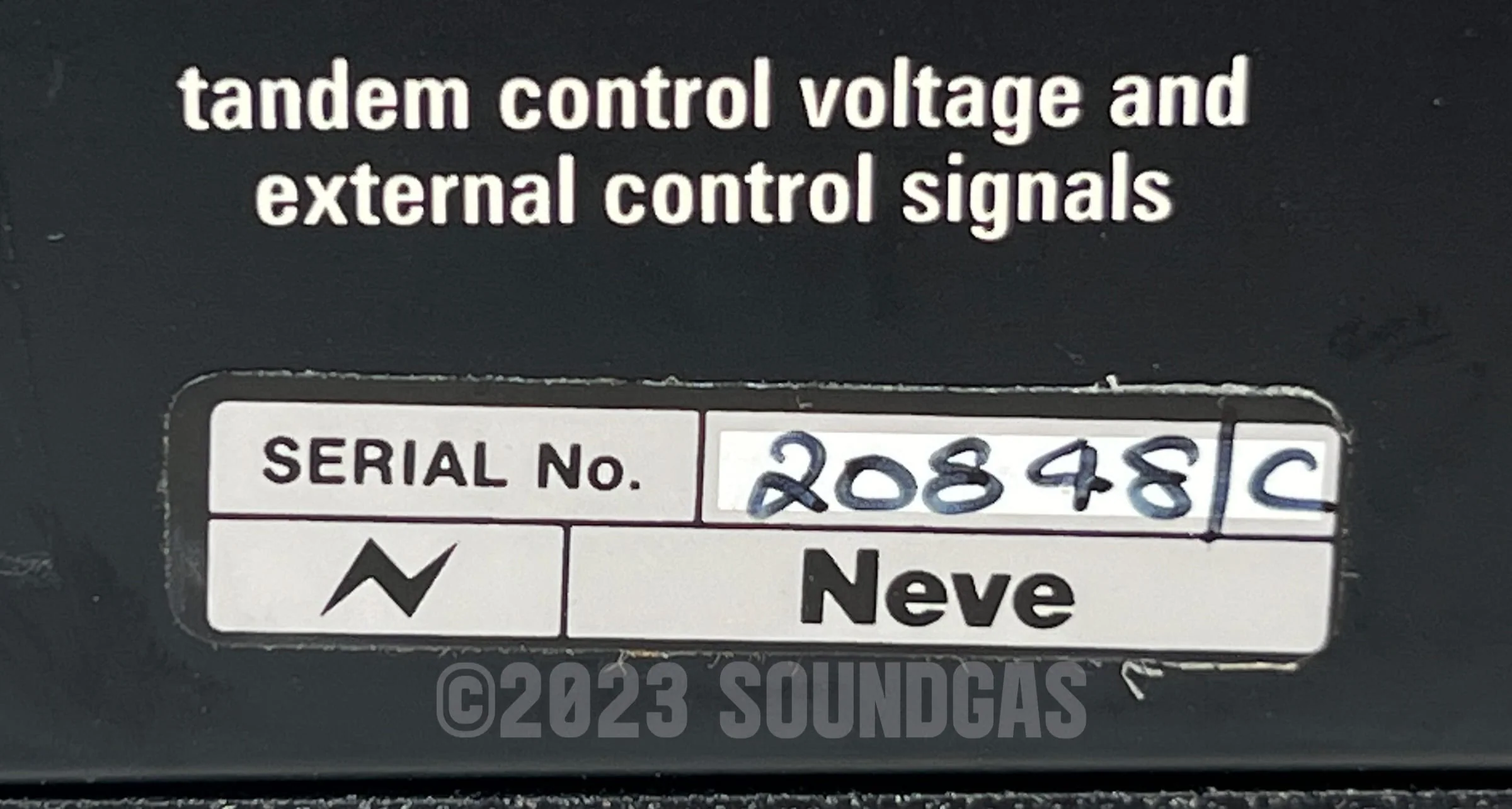 Neve 33609/C Stereo Compressor / Limiter - Image 6