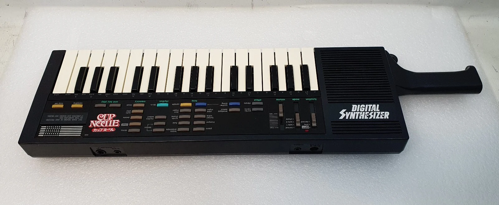 Nissin Cup Noodle C-16 Digital Synthesizer (Casio SK-1 Keytar) - Image 2