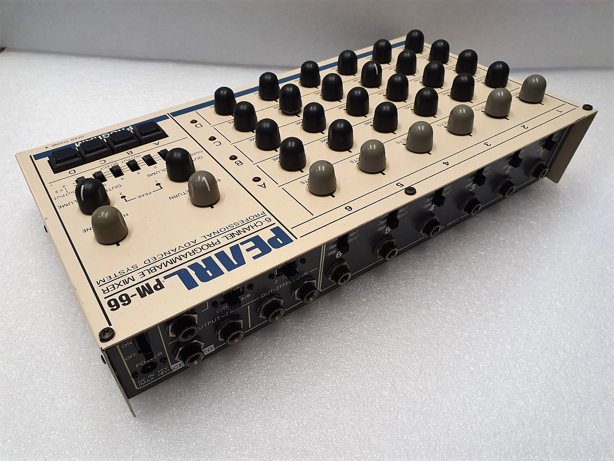 Pearl PM-66 6-Channel Programmable Mixer - Image 5