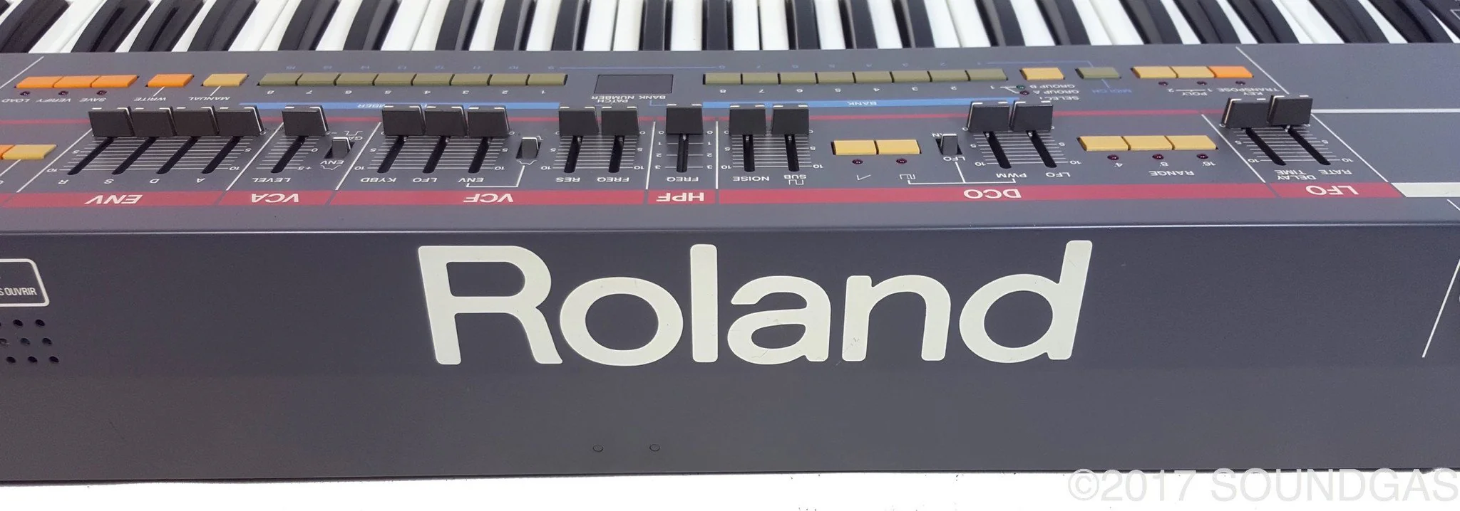 Roland Juno 106 - Image 17