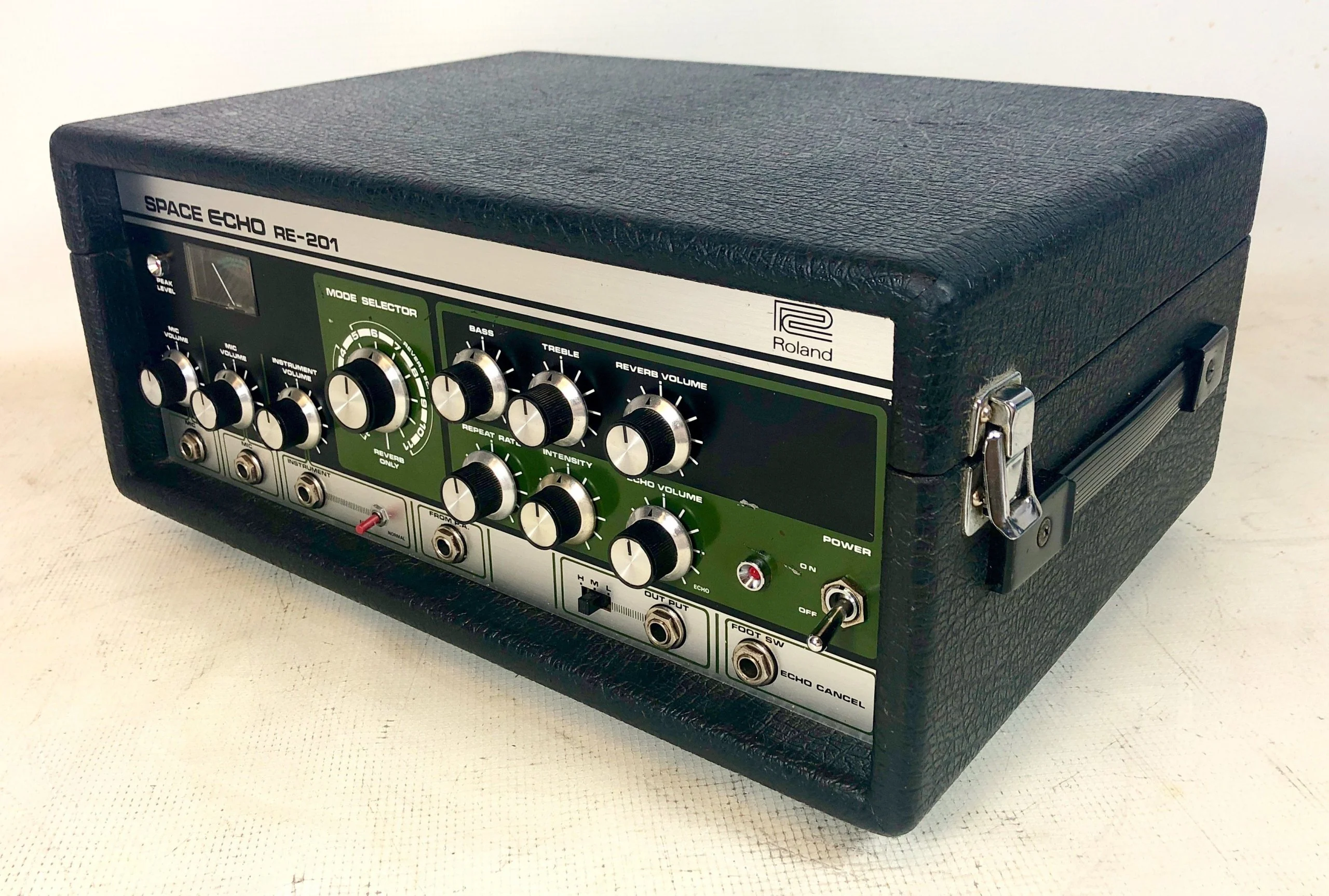 Roland RE-201 Space Echo - 120v - Image 3