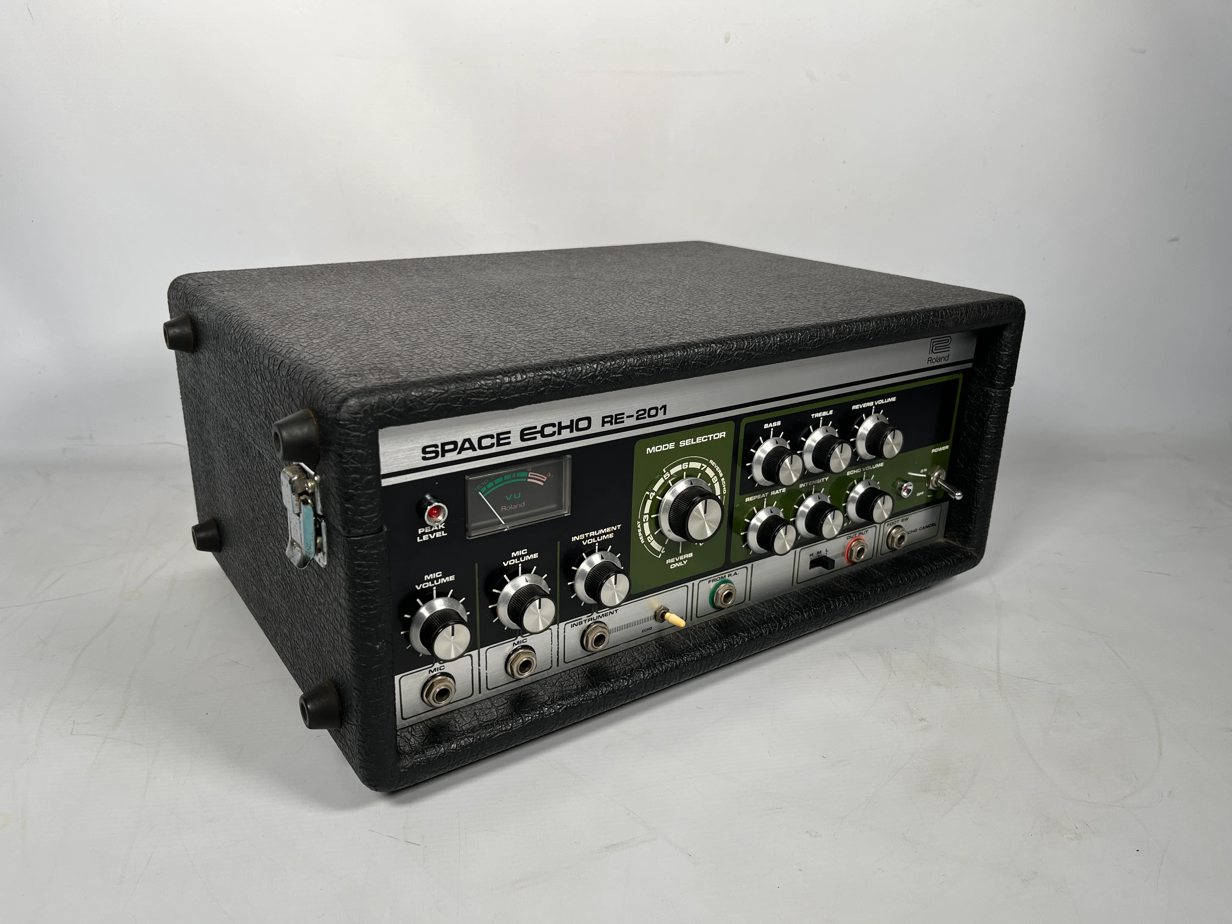 Roland RE-201 Space Echo, Early Preamp Mod, Zero Head Gain - Image 6