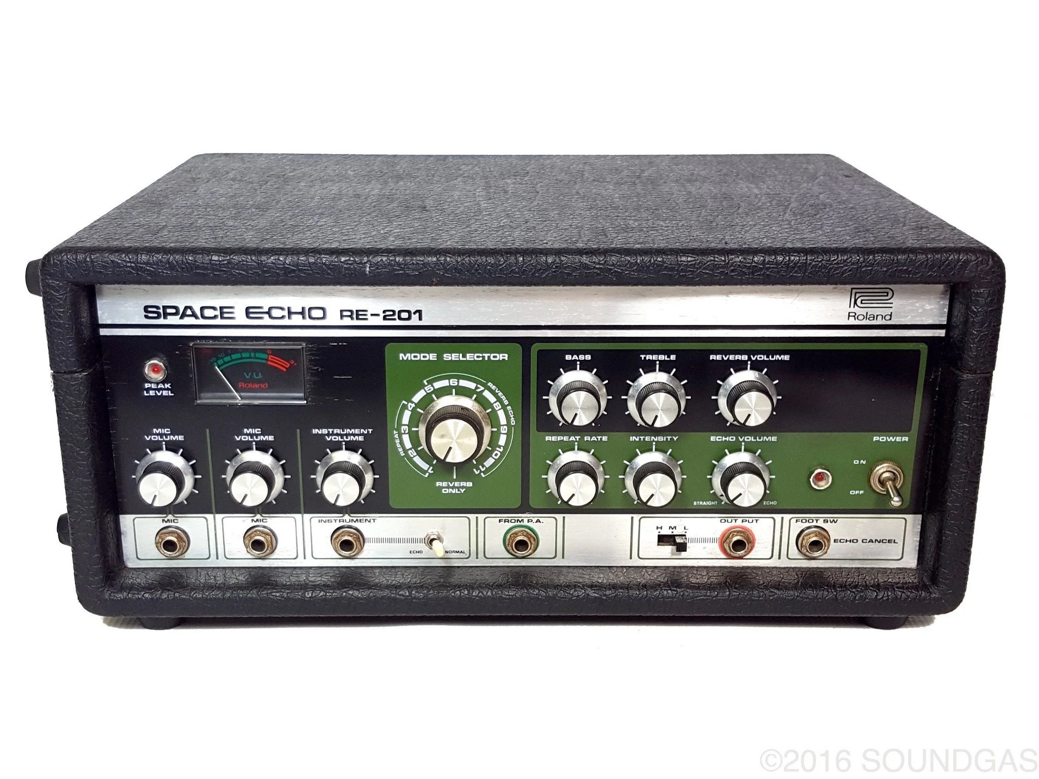 Roland RE-201 Space Echo.