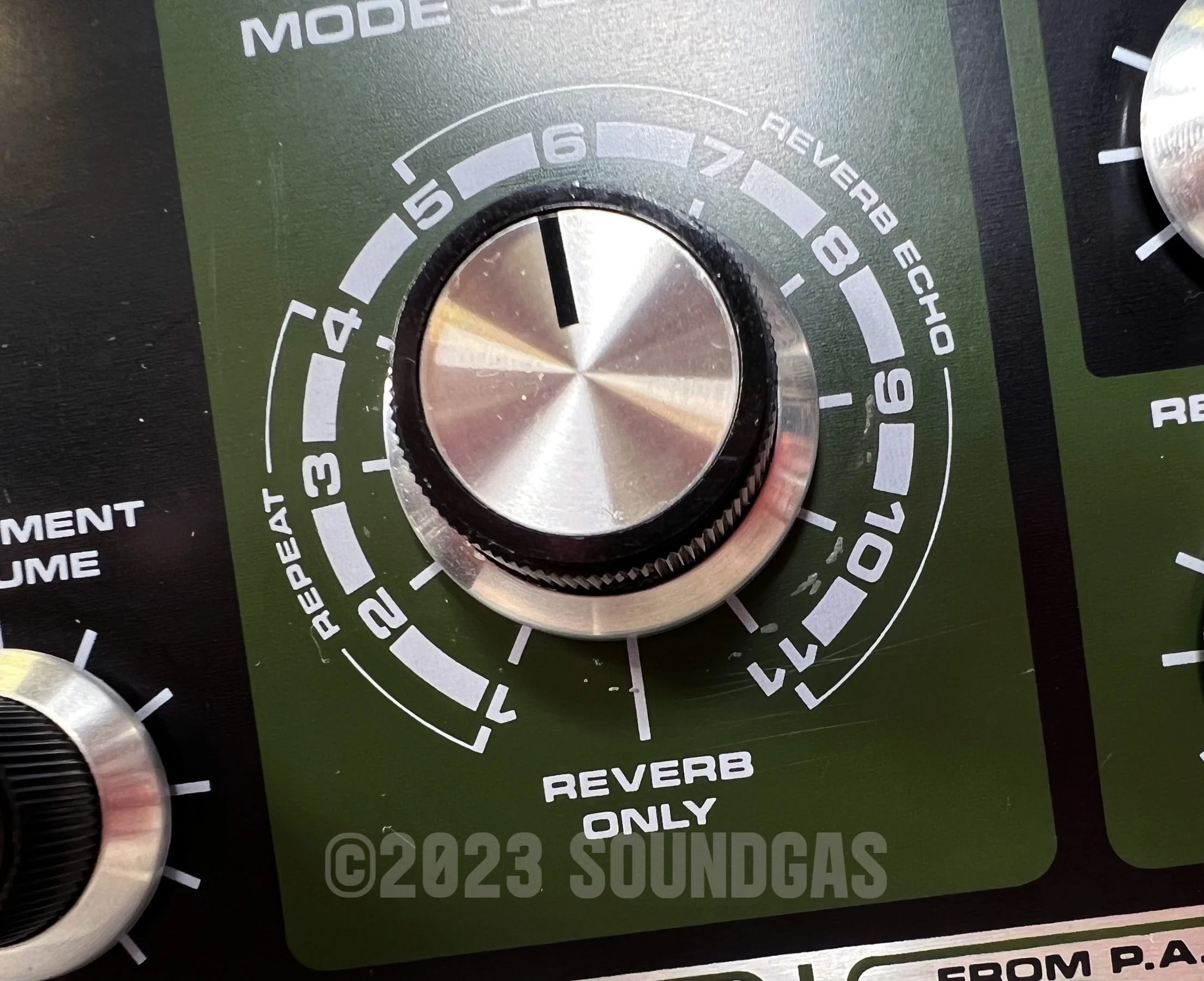 Roland RE-201 Space Echo - Zero Head Gain - Image 6