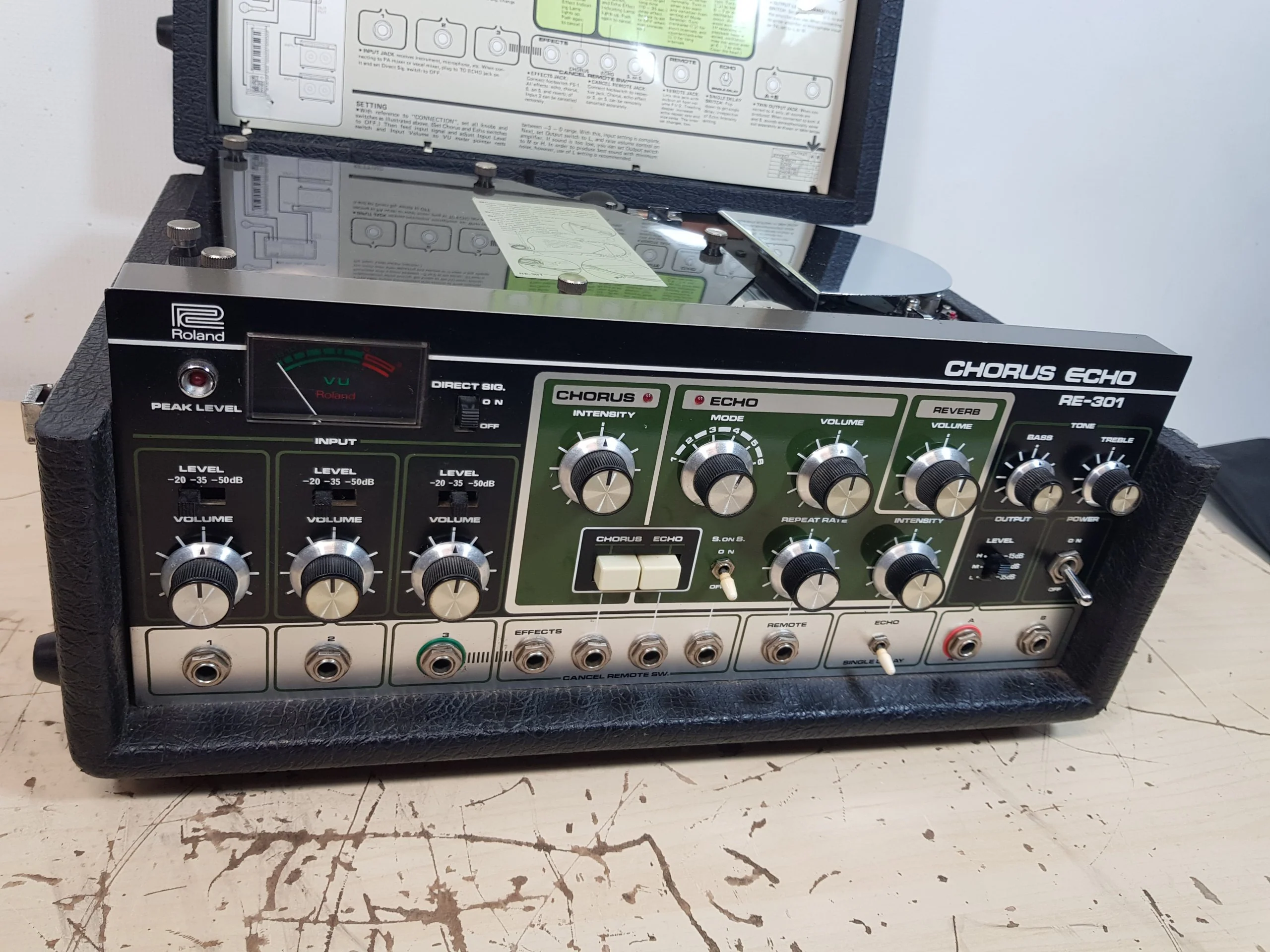 Roland RE-301 Chorus Echo - Image 2
