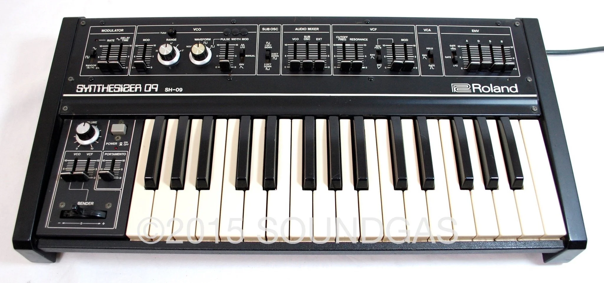 Roland SH-09 - Image 10