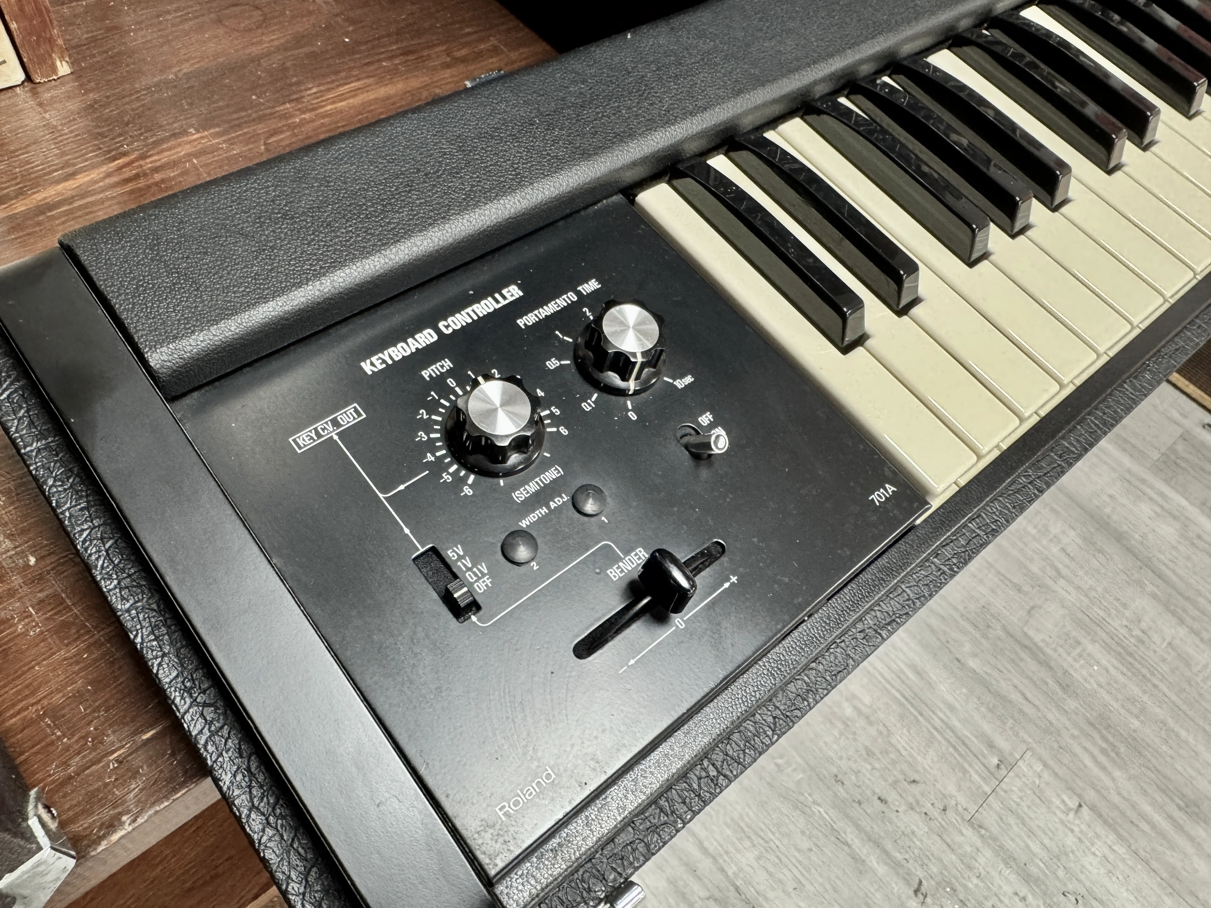 Roland System 700 Lab - Image 12