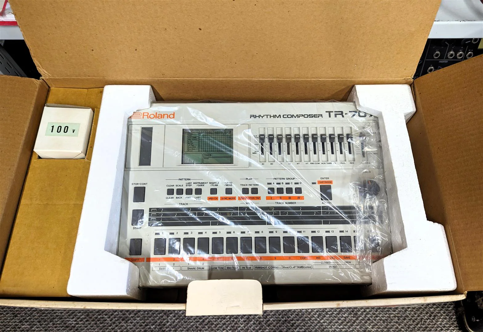 Roland TR-707 Expanded (727 808 909, + 4 Soundgas Banks) - Image 3