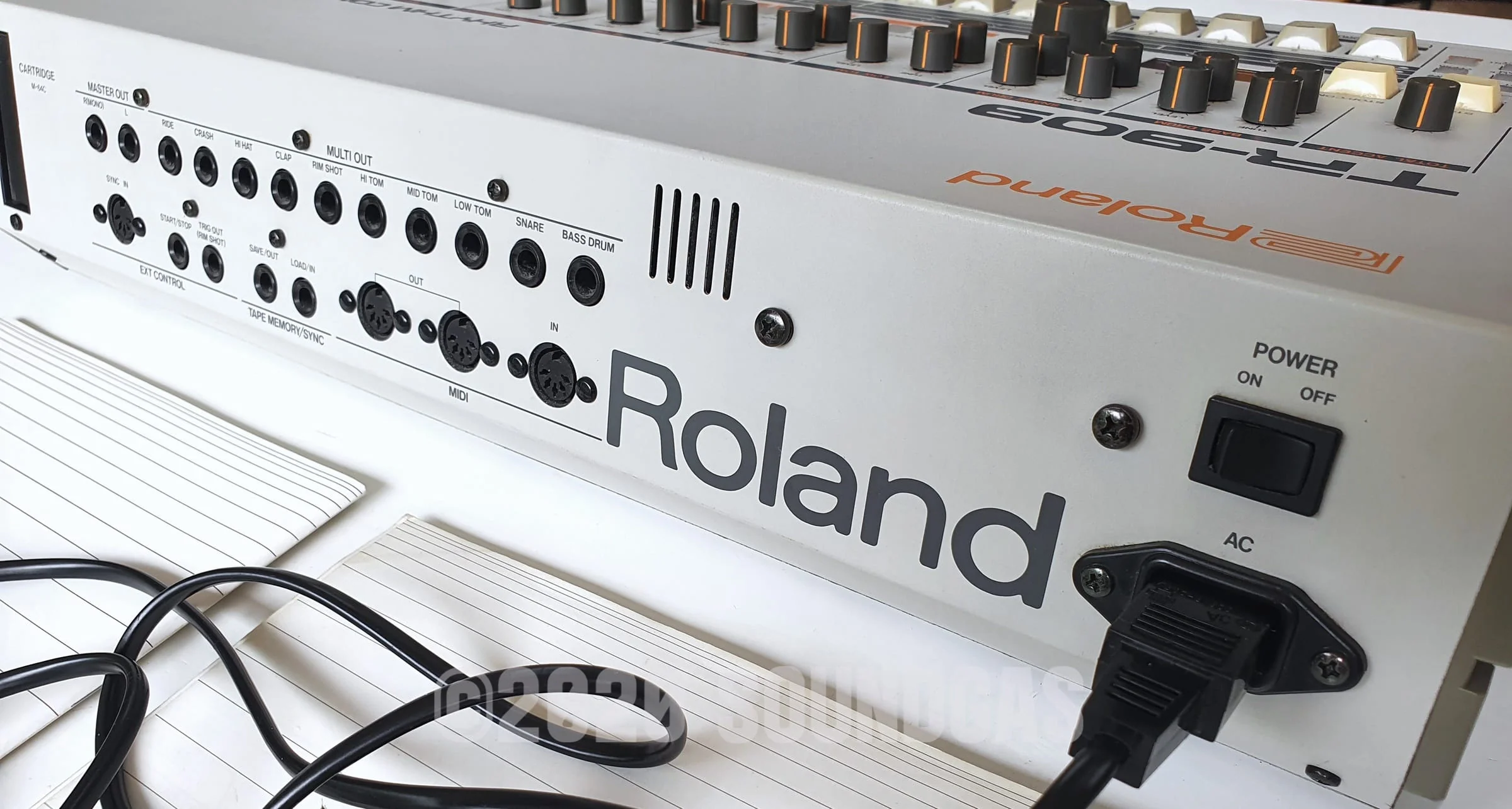 Roland TR-909 Rhythm Composer - Image 4