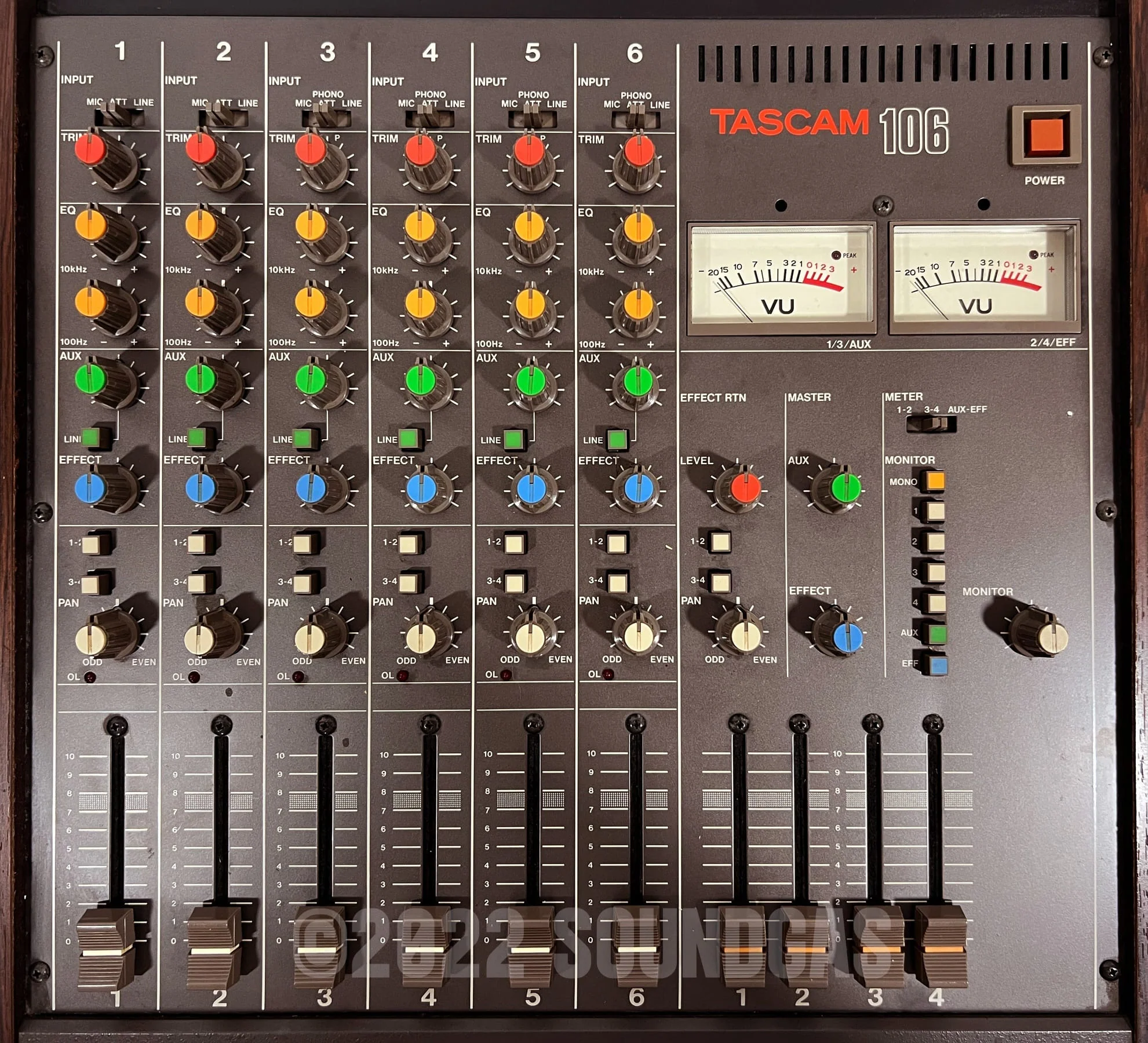 Tascam M-106 Mixer - Image 3
