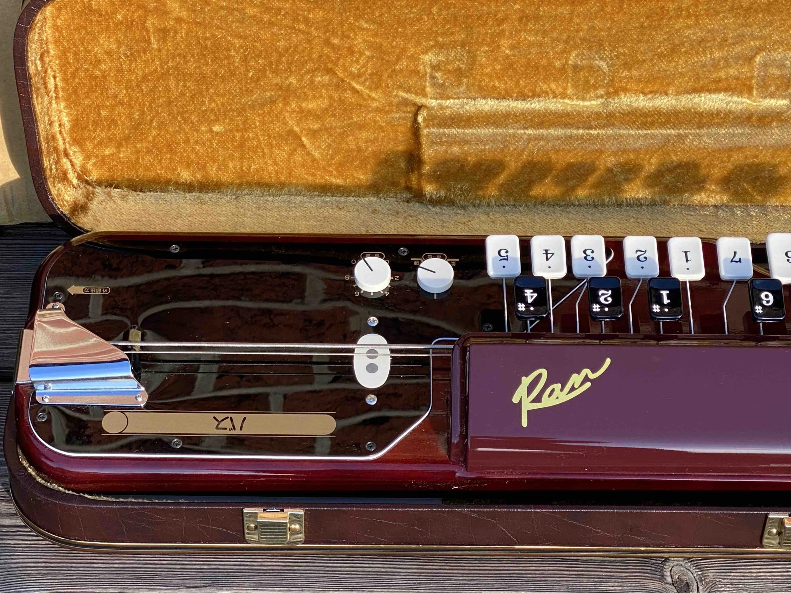Toy Store: Suzuki Ran Bass Electric Taishogoto (NOS) - Image 10