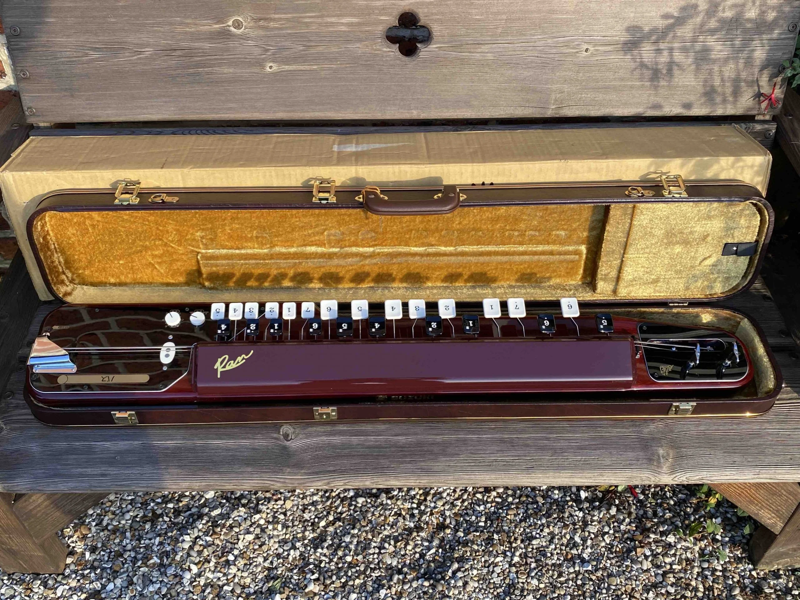 Toy Store: Suzuki Ran Bass Electric Taishogoto (NOS) - Image 6
