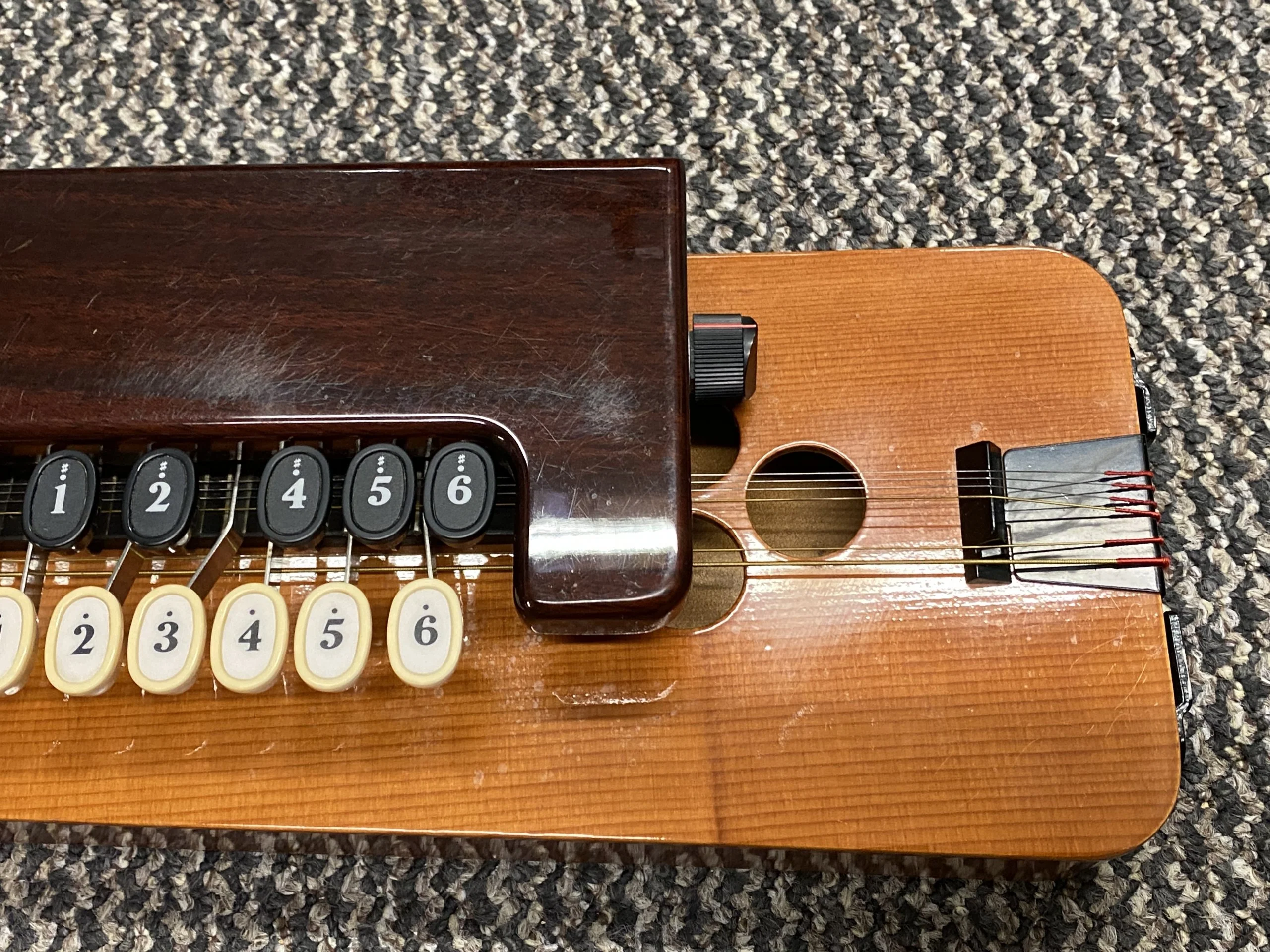 Toy Store: Yamaha TH-10E Electric Taishogoto - Image 3