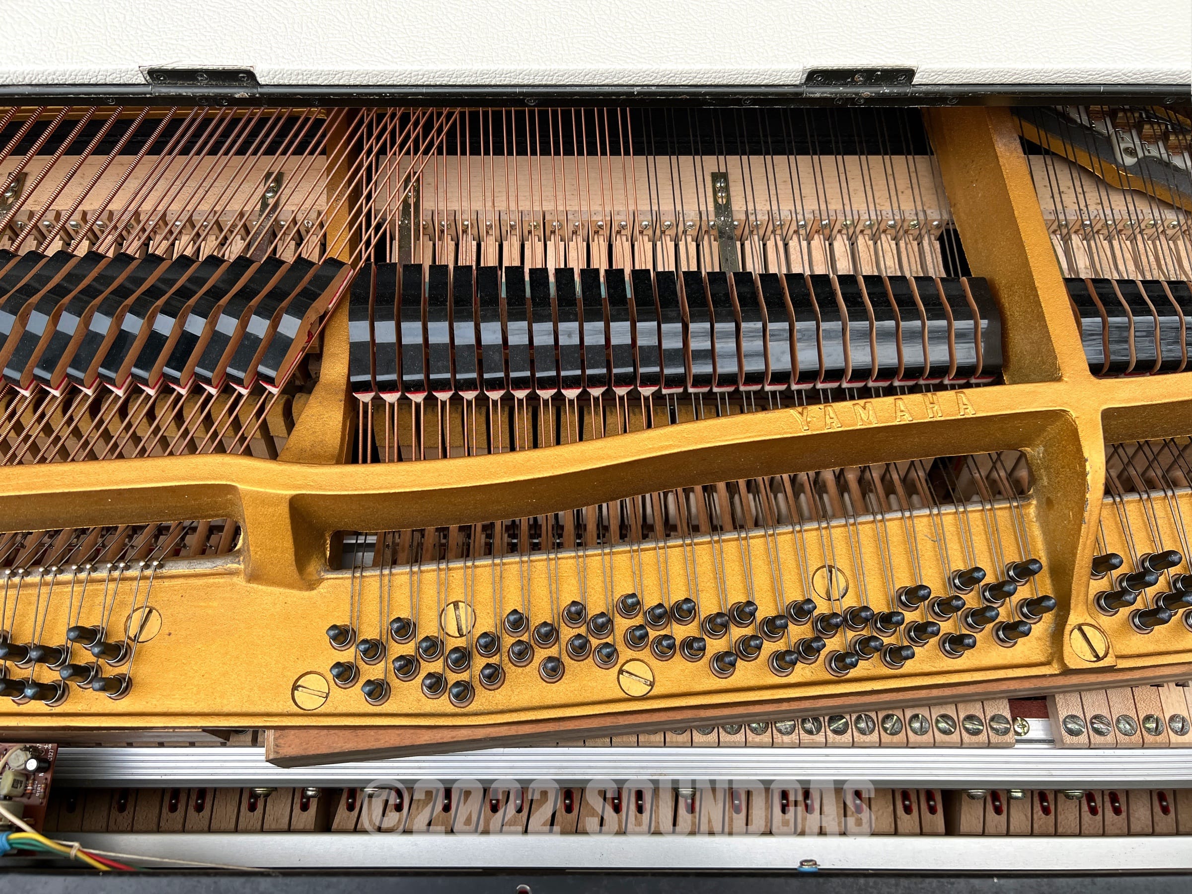 Yamaha CP-70B Electric Grand Piano - Image 12