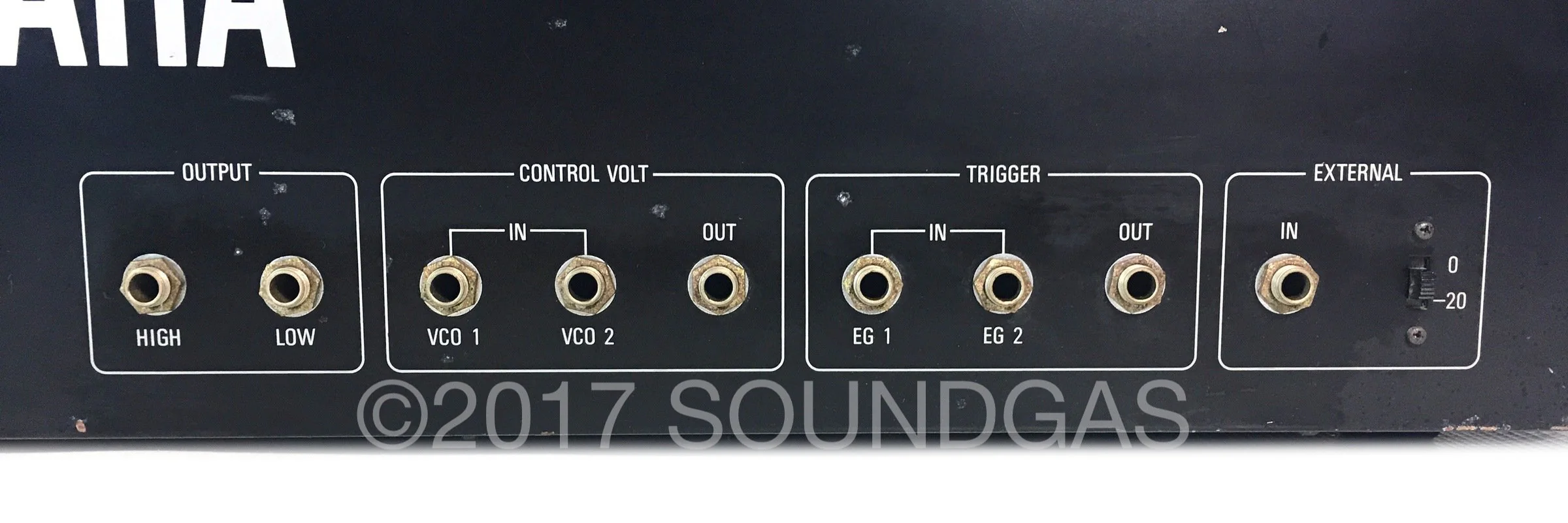 Yamaha CS-15 - 240v - Image 11